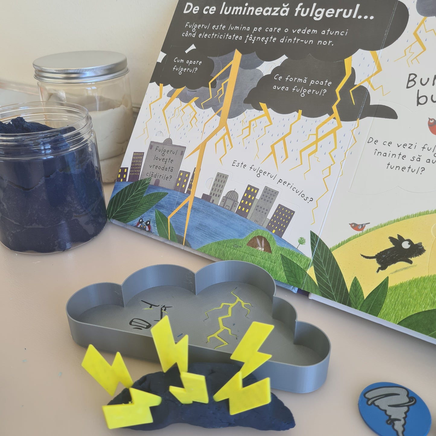 Tava senzoriala „Furtuna” 🌬️ – Explorează magia vremii!