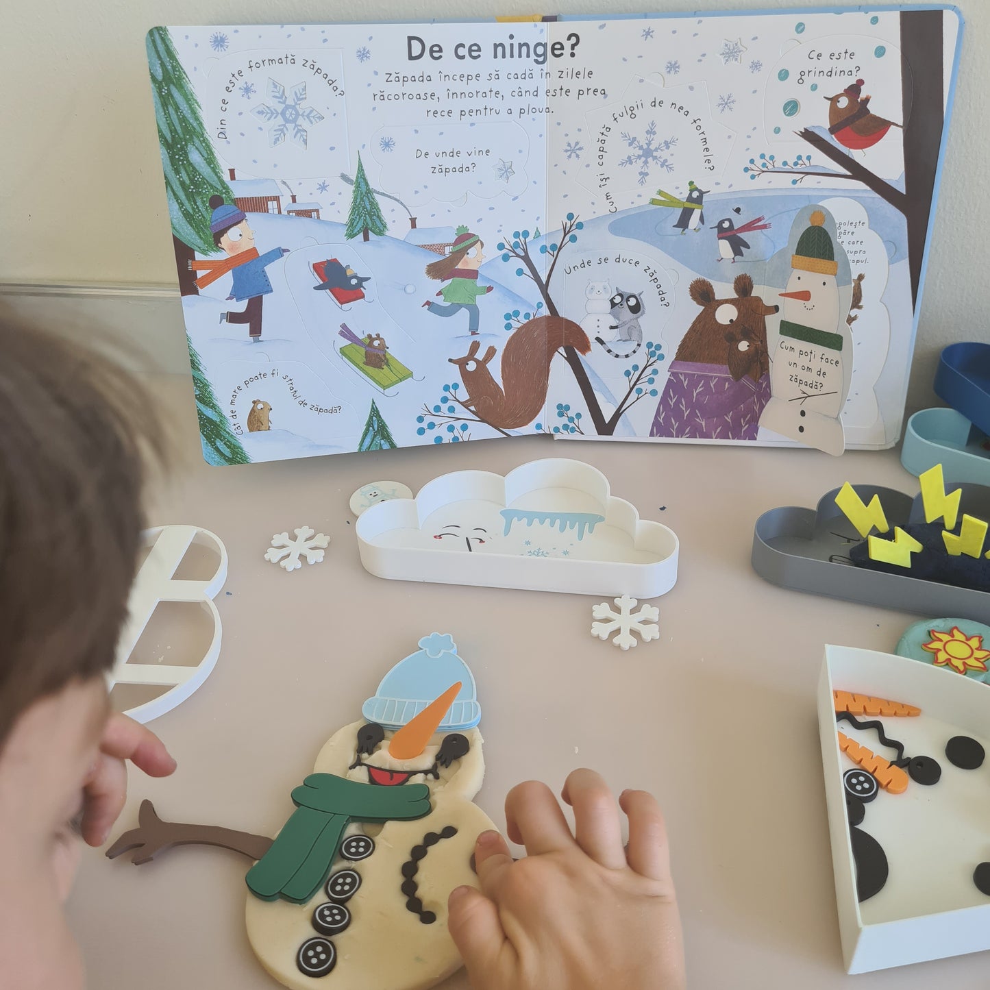 Tava senzoriala „Zapada” 🌬️ – Sărbătorește magia iernii!