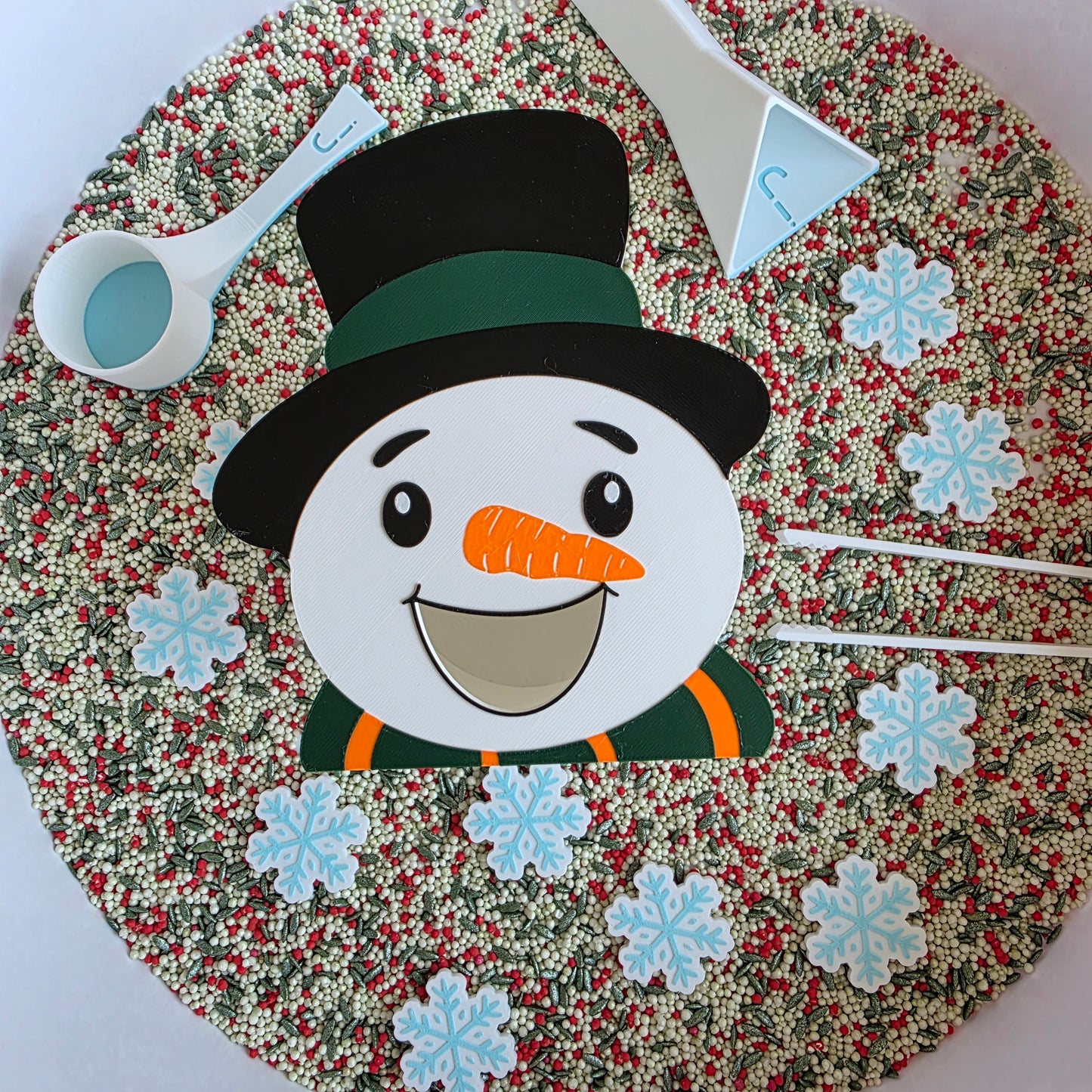 Om de zapada – capac interactiv pentru tubul de hrănire