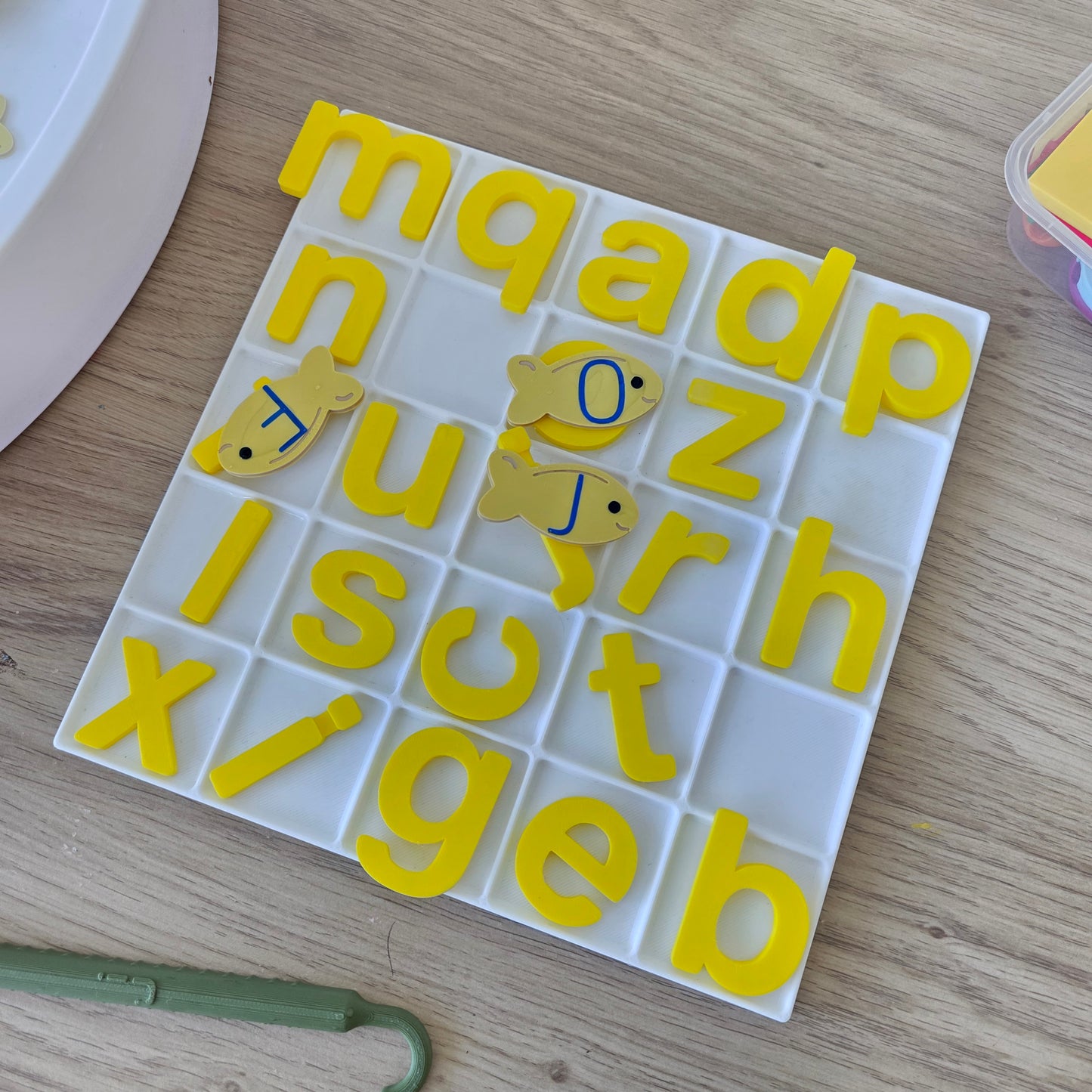 Litere la Pescuit – Joc Educativ Magnetic